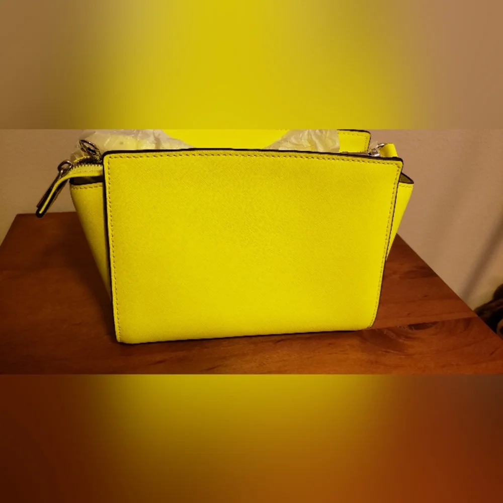 Michael Kors Neon Green/Yellow Crossbody Bag with Detachable Strap
